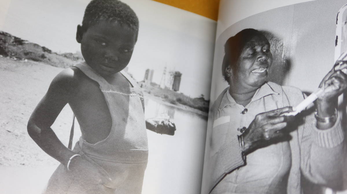 『月間アフリカ増刊号 ザンビア写真集　バゾーポ！(通巻311号)』社団法人アフリカ協会、1987【ザンビア人写真家8人、アフリカを撮る】