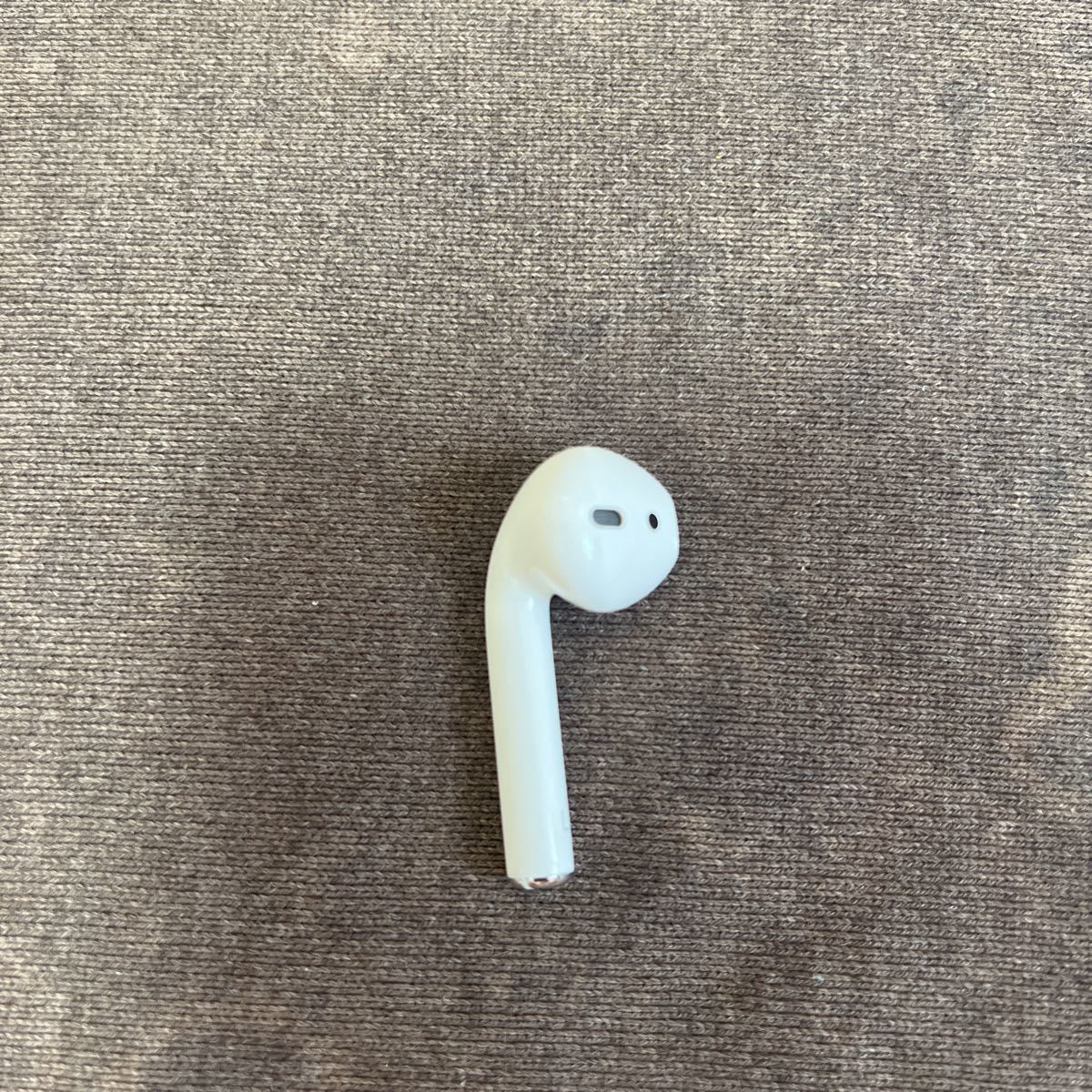 印象のデザイン Apple純正 AirPods 第2世代 左　イヤホン MV7N2J/A 左耳のみ 新品未使用品 その他