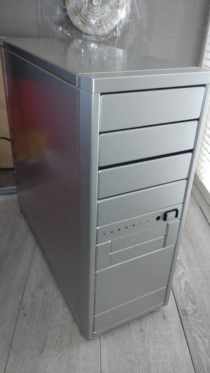 当季大流行 アルミ ATX ATX・マイクロATX 6インチベイx4・4