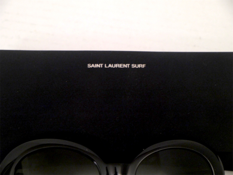 美品 SAINT LAURENT SURF サンローランパリ SL98 CALIFORNIA 002 美品 SAINT LAURENT SURF サンローランパリ SL98 CALIFORNIA 002
