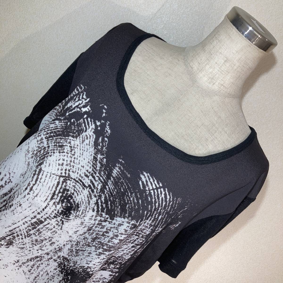 B378 beautiful goods!#pure DKNY pure Donna Karan * black & print * short sleeves wide cut and sewn #US S