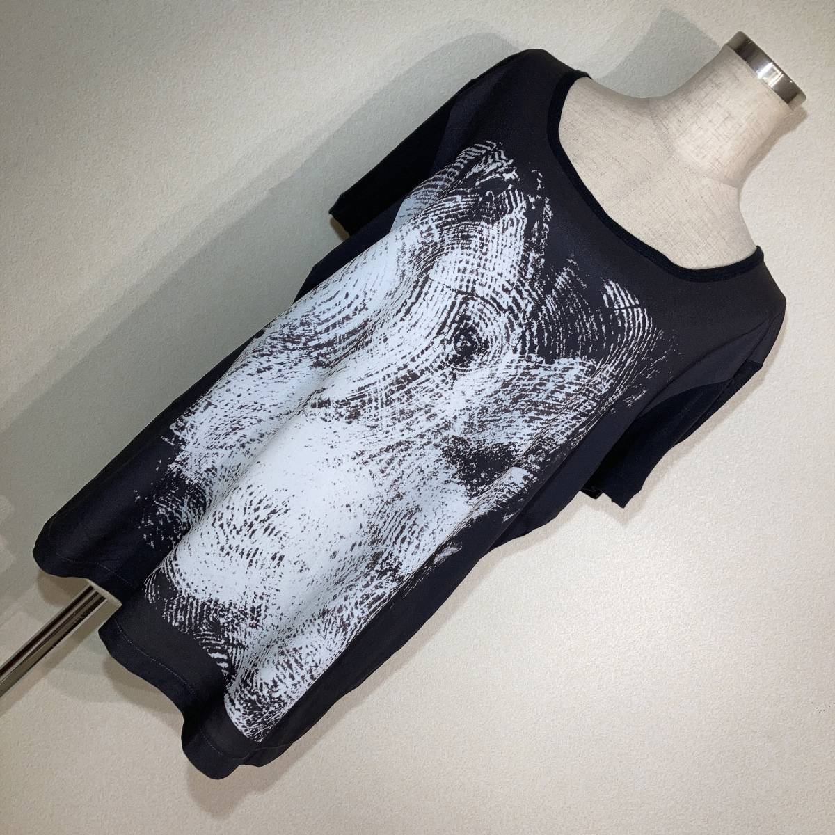 B378 beautiful goods!#pure DKNY pure Donna Karan * black & print * short sleeves wide cut and sewn #US S