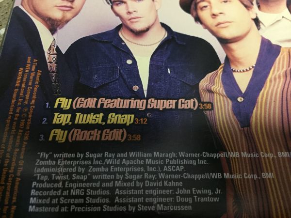 CDs シングル　「 Fly 」Sugar Ray (シュガー・レイ) ３曲入り　・オリジナルアルバム未収録ヴァージョン有_画像2