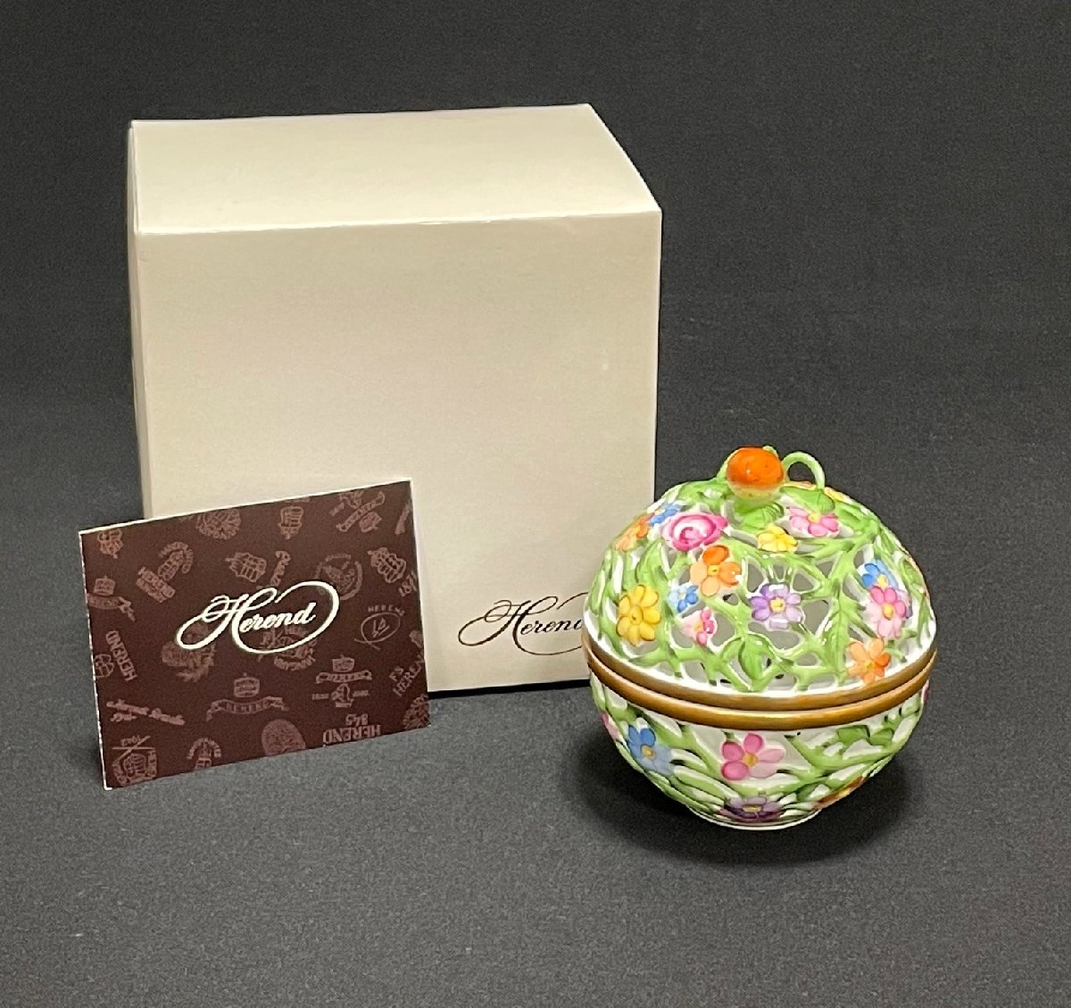 満点の ☆未使用品 HEREND 付き ボンボン入れ 小物入れ ストロベリー 箱 ボンボニエール 透かし ハンガリー HVNGARY ヘレンド ヘレンド 満点の ☆未使用品 HEREND 付き ボンボン入れ 小物入れ ストロベリー 箱 ボンボニエール 透かし ハンガリー HVNGARY ヘレンド ヘレンド