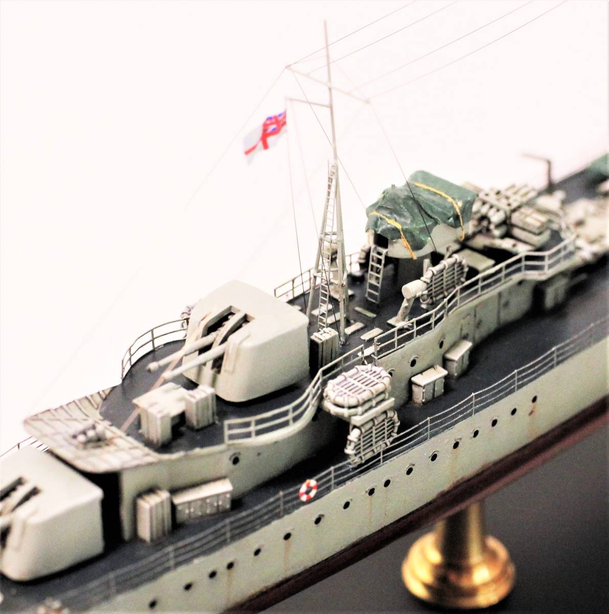 【ケース付き完成品】1/350 HMS Eskimo 1941 イギリス海軍 トライバル級駆逐艦 エスキモー【トランぺッター】_パーツは全て固定してあります