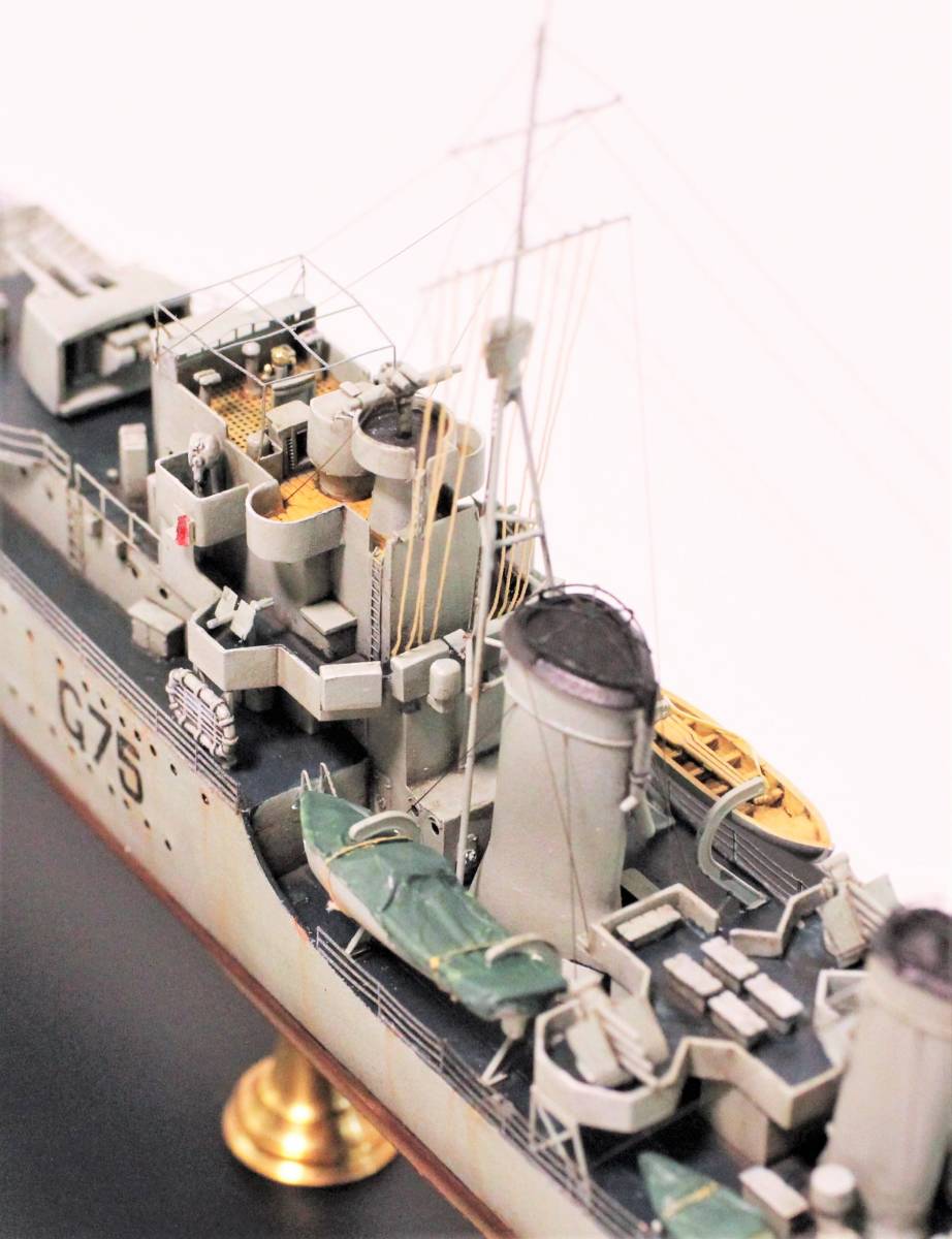 【ケース付き完成品】1/350 HMS Eskimo 1941 イギリス海軍 トライバル級駆逐艦 エスキモー【トランぺッター】_防水カバーは想像で製作しています