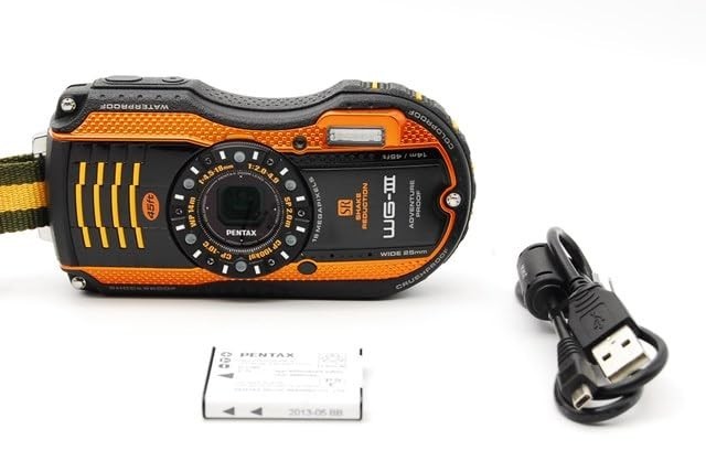 【極上美品】PENTAX ペンタックス 防水デジタルカメラ PENTAX WG-3 オレンジ 管:3720