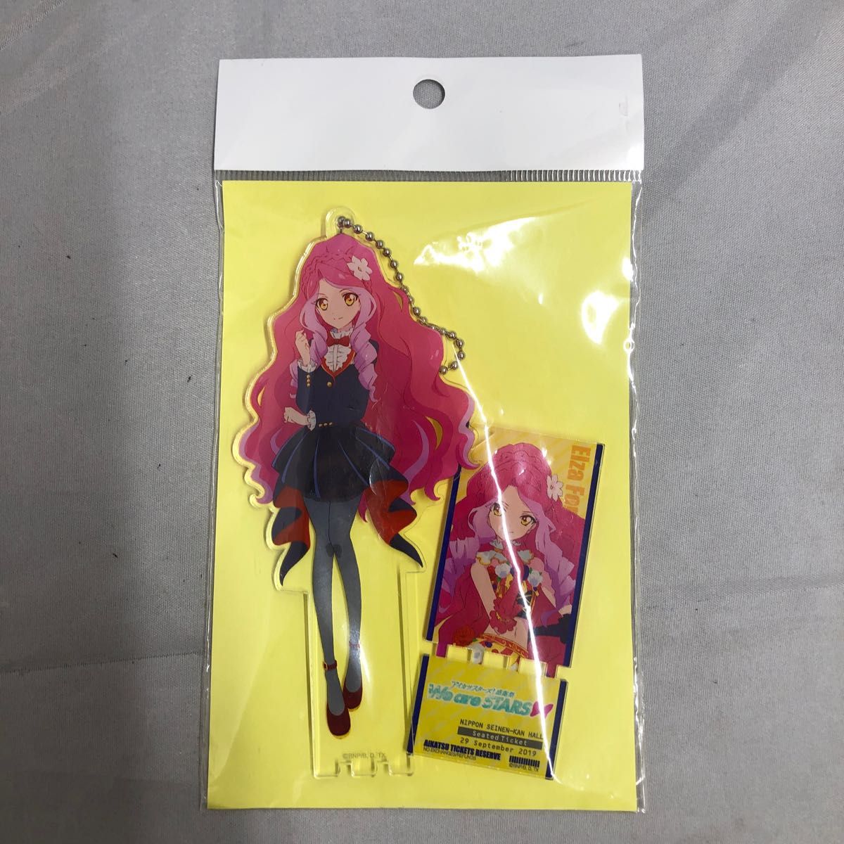 アイカツスターズ 感謝祭 We are STARS アクリルバッジスタンド アイカツスターズ 感謝祭 We are STARS アクリルバッジスタンド