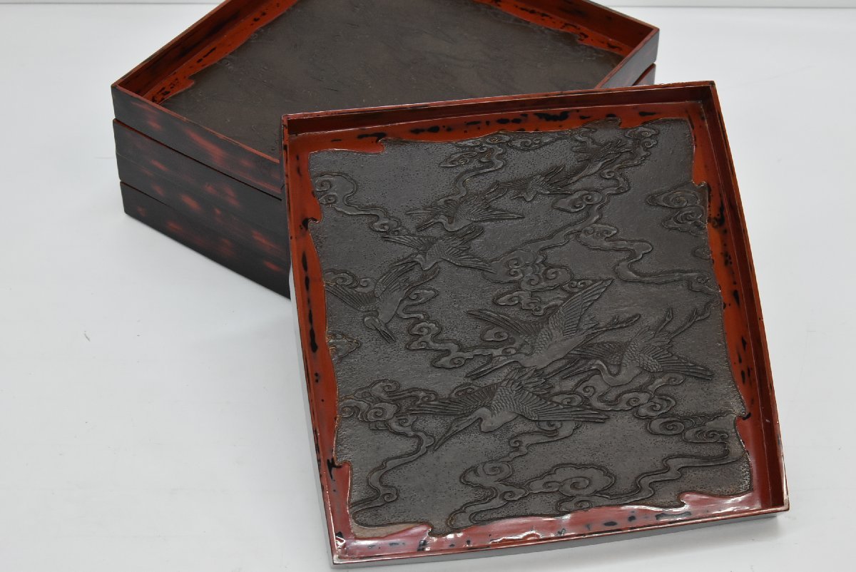 コンビニ受取対応商品】 【蔵c8426a】木製漆器 吹上盆 膳 紅葉松葉笹文