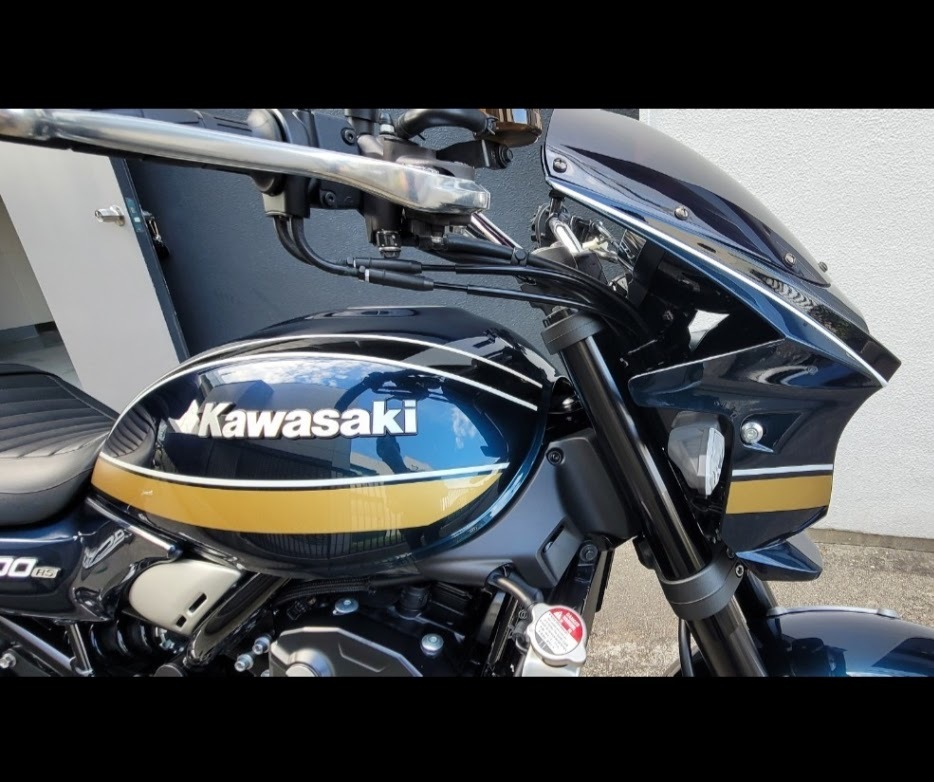 Kawasaki Z900RS ビキニカウル 青玉虫カラー キャンディトーン Kawasaki Z900RS ビキニカウル 青玉虫カラー キャンディトーン