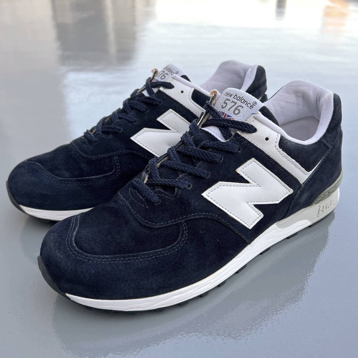 【USED】New Balance M576DNW UK製 US8.5 26.5cm ダークネイビー×ホワイト 廃番 限定 イギリス英国製 スウェード 紺 白 NB スニーカー_画像1