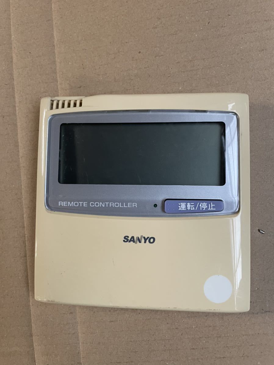 （500）SANYO サンヨー 業務用 パッケージ リモコン RCS-SH80U-1 業務用エアコンリモコン 中古 通電確認済み 送料一律210円_画像3