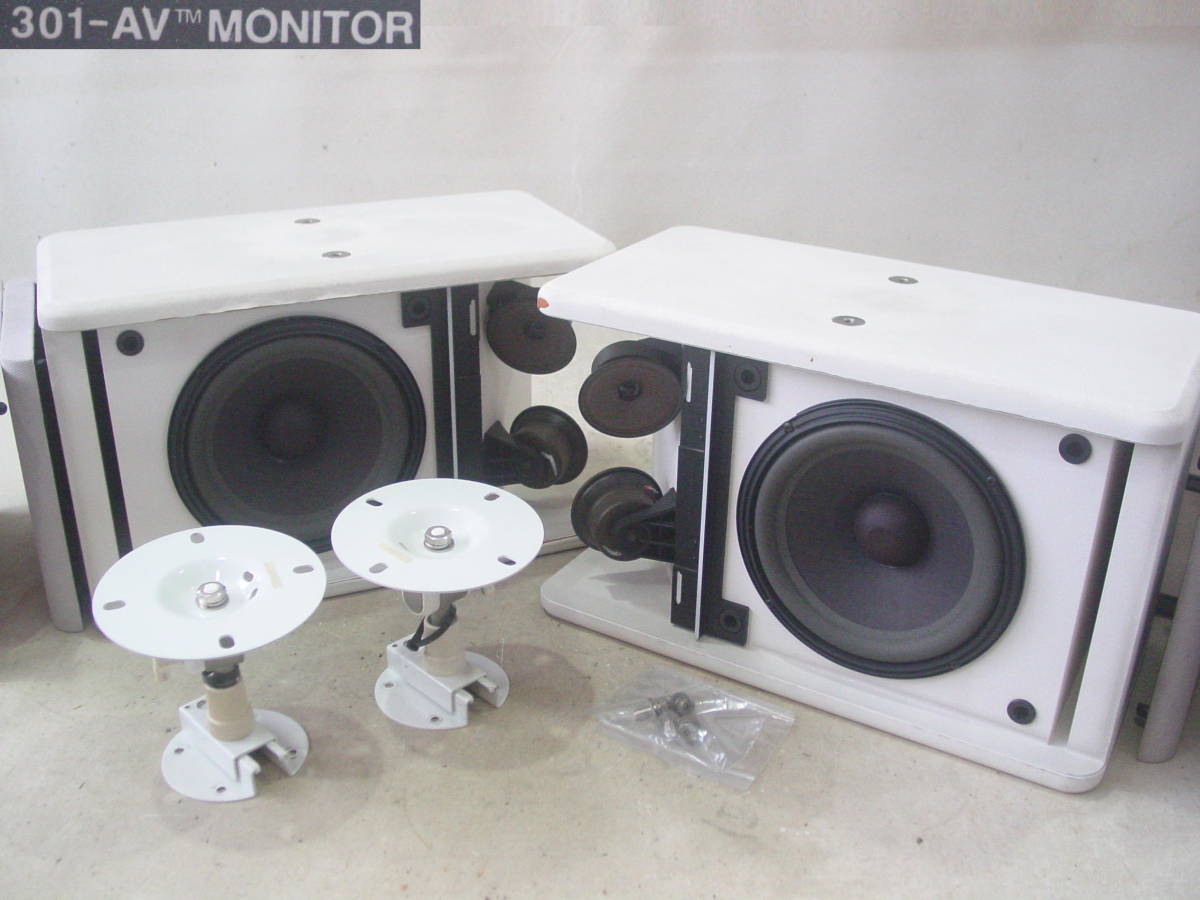 BOSE 301-AV MONITOR AV monitor speaker hanging bracket attaching