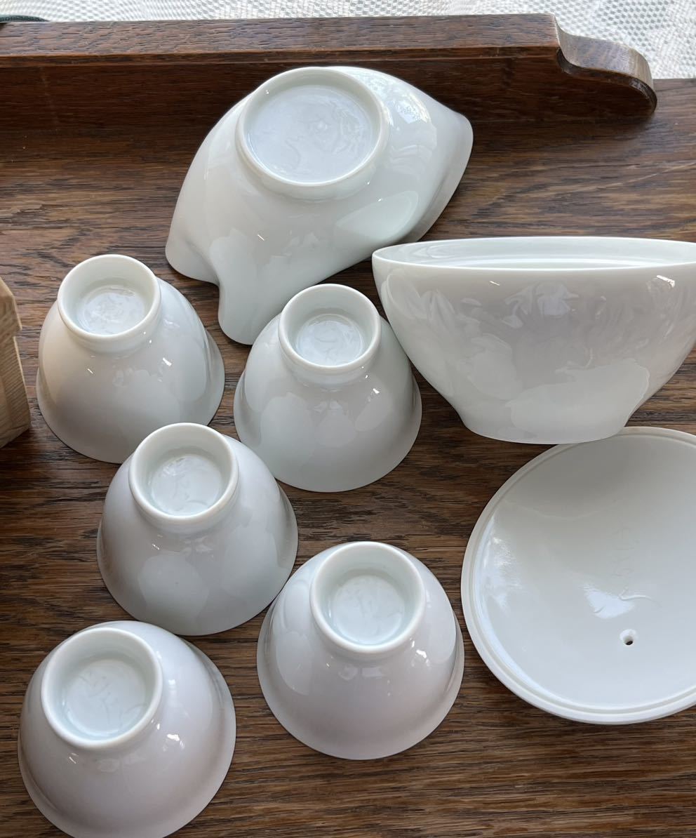 煎茶器セット 白磁 奥川忠右衛門 有田焼 牡丹紋 Yahoo!オークション - 奥川忠右衛門 白磁牡丹彫文 煎茶器揃い