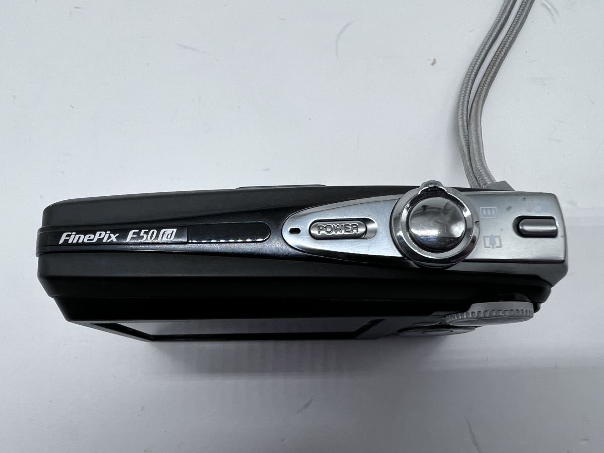 〒【売り切り】FUJIFILM 富士フイルム FinePix F50fd コンパクト