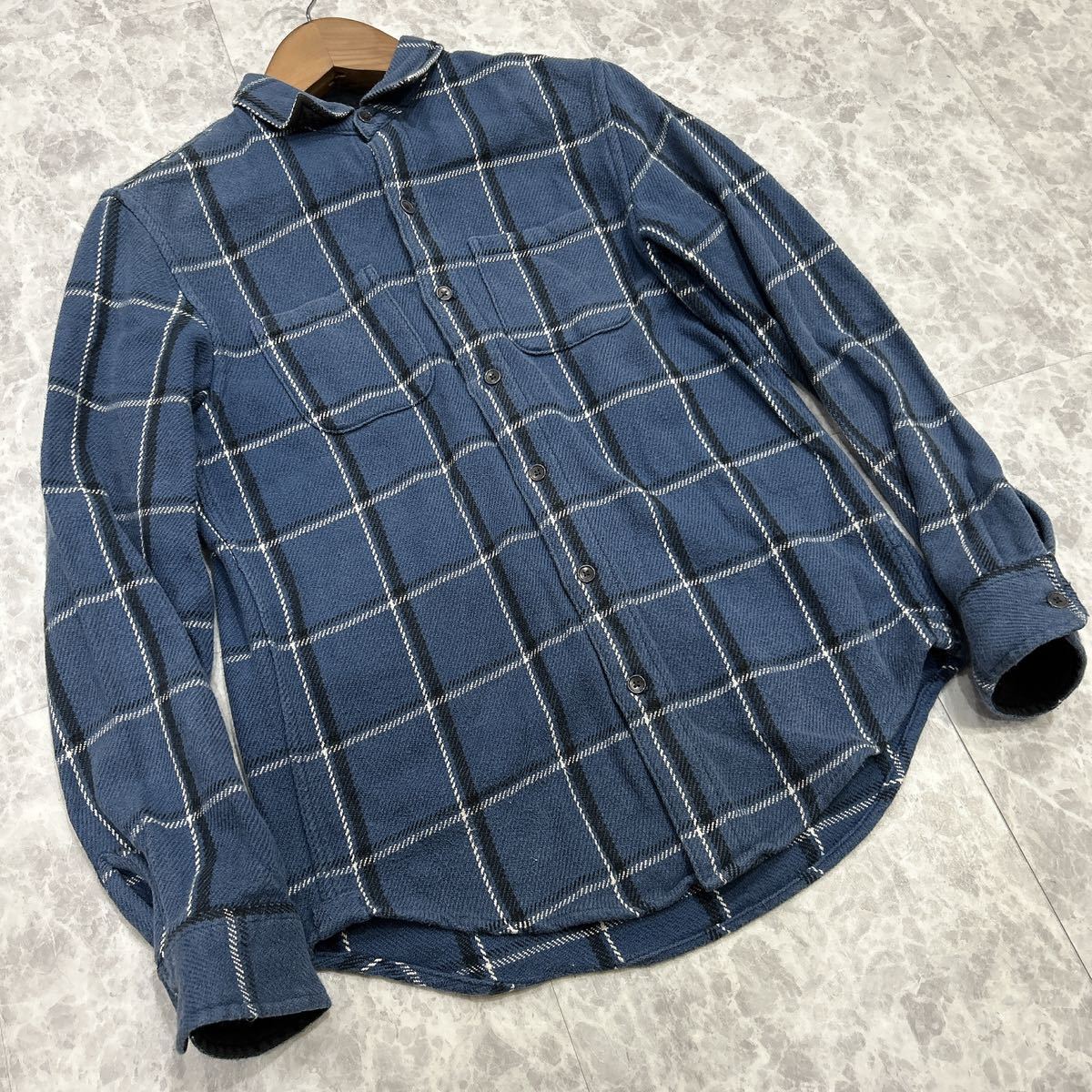 Q @ 洗礼されたデザイン '高級紳士服'『CK Calvin Klein カルバンクライン』長袖 COTTON チェック柄 ボタンシャツ / ネルシャツ S トップス