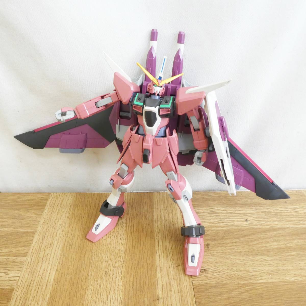 P239【完成品】1/100 インフィニットジャスティスガンダム　機動戦士ガンダムSEED 現状　/3_画像1