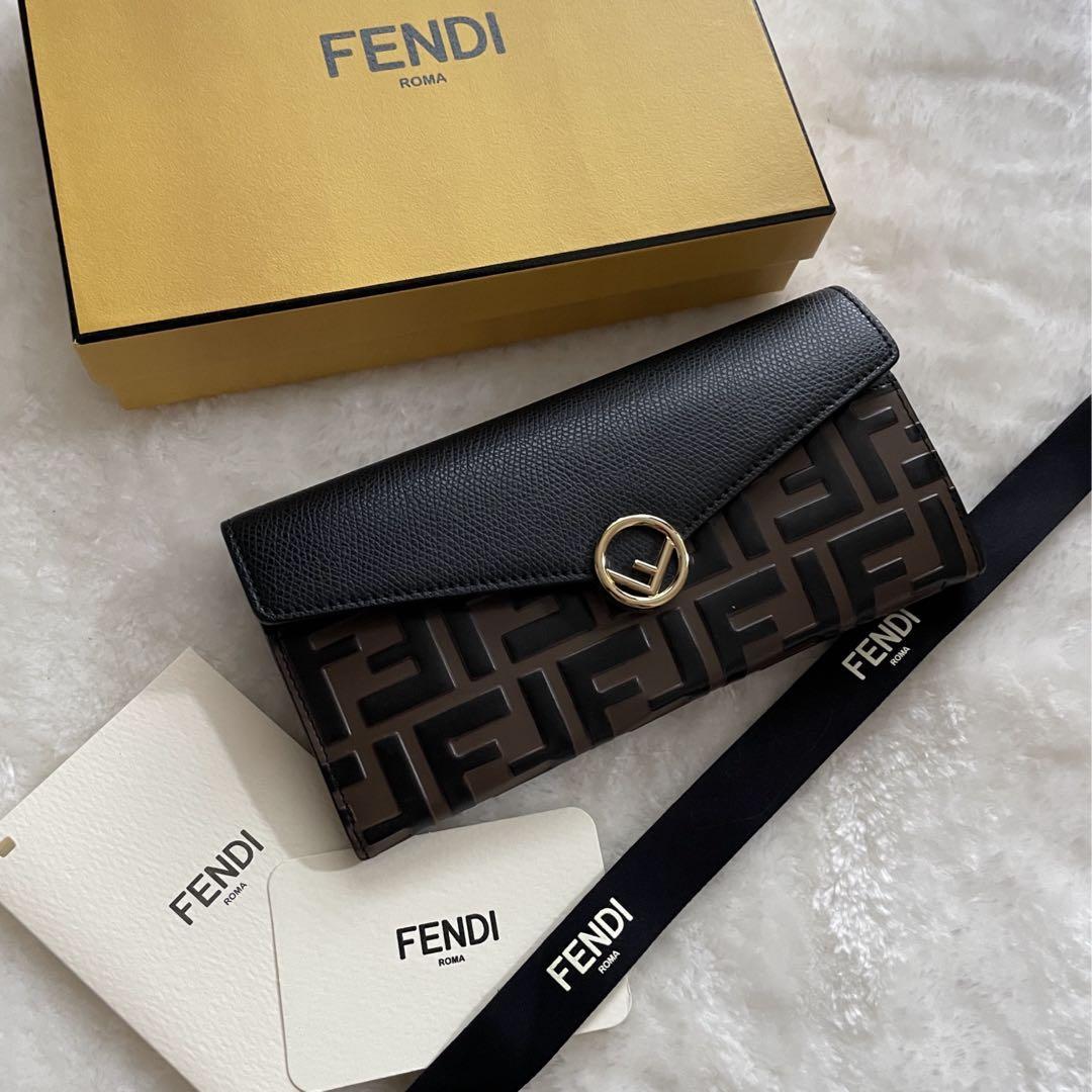 Yahoo!オークション - 【極上美品】516 FENDI フェンディ 2つ折り長財布