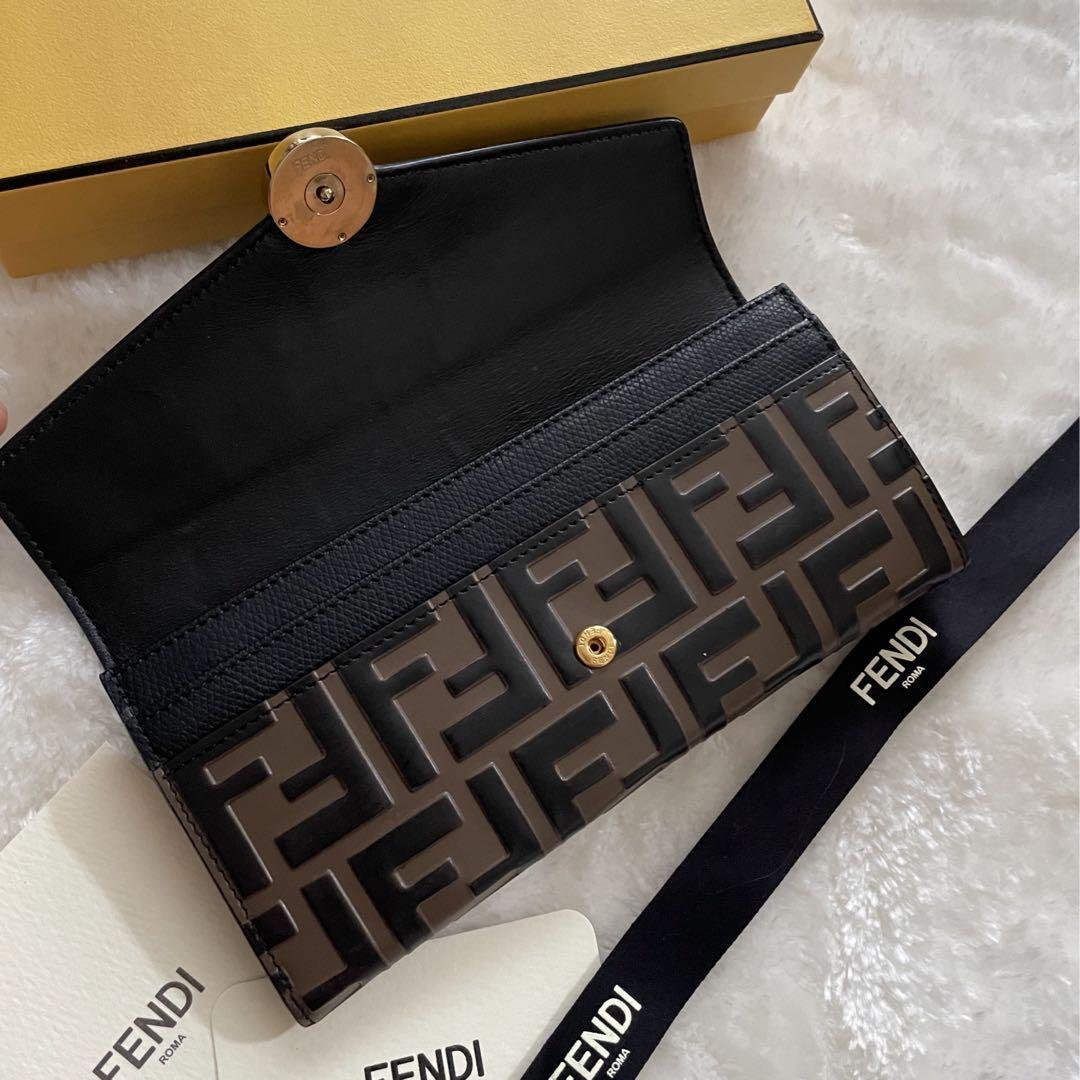 Yahoo!オークション - 【極上美品】516 FENDI フェンディ 2つ折り長財布