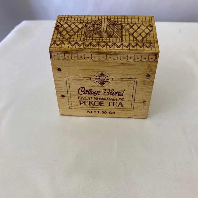  Vintage empty box tree box PEKOE TEA black tea kote-ji Blend retro antique Mini house ornament *