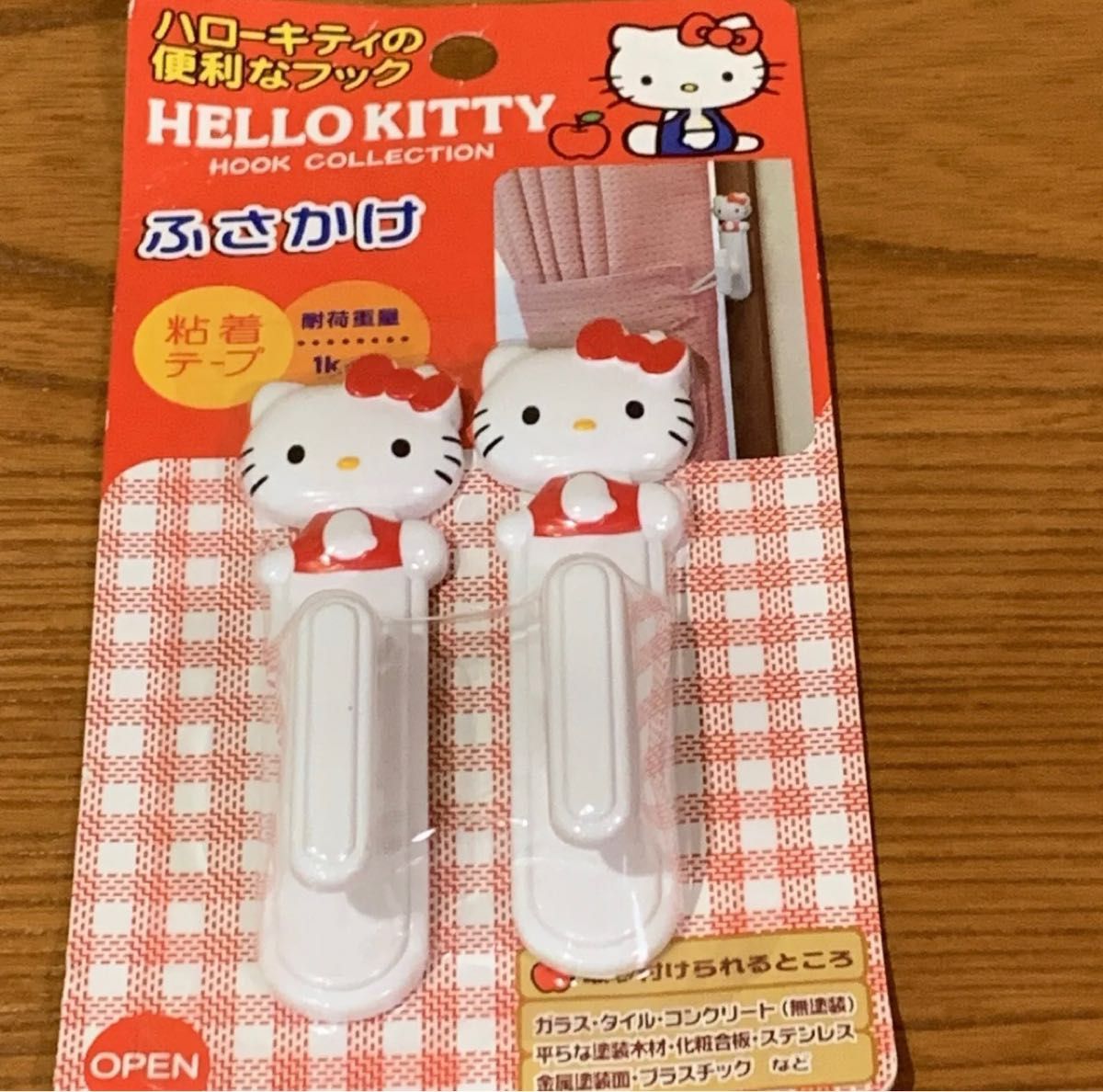 未使用 ハローキティーちゃんのカーテンのふさ掛け等5点セット 未使用 ハローキティーちゃんのカーテンのふさ掛け等5点セット