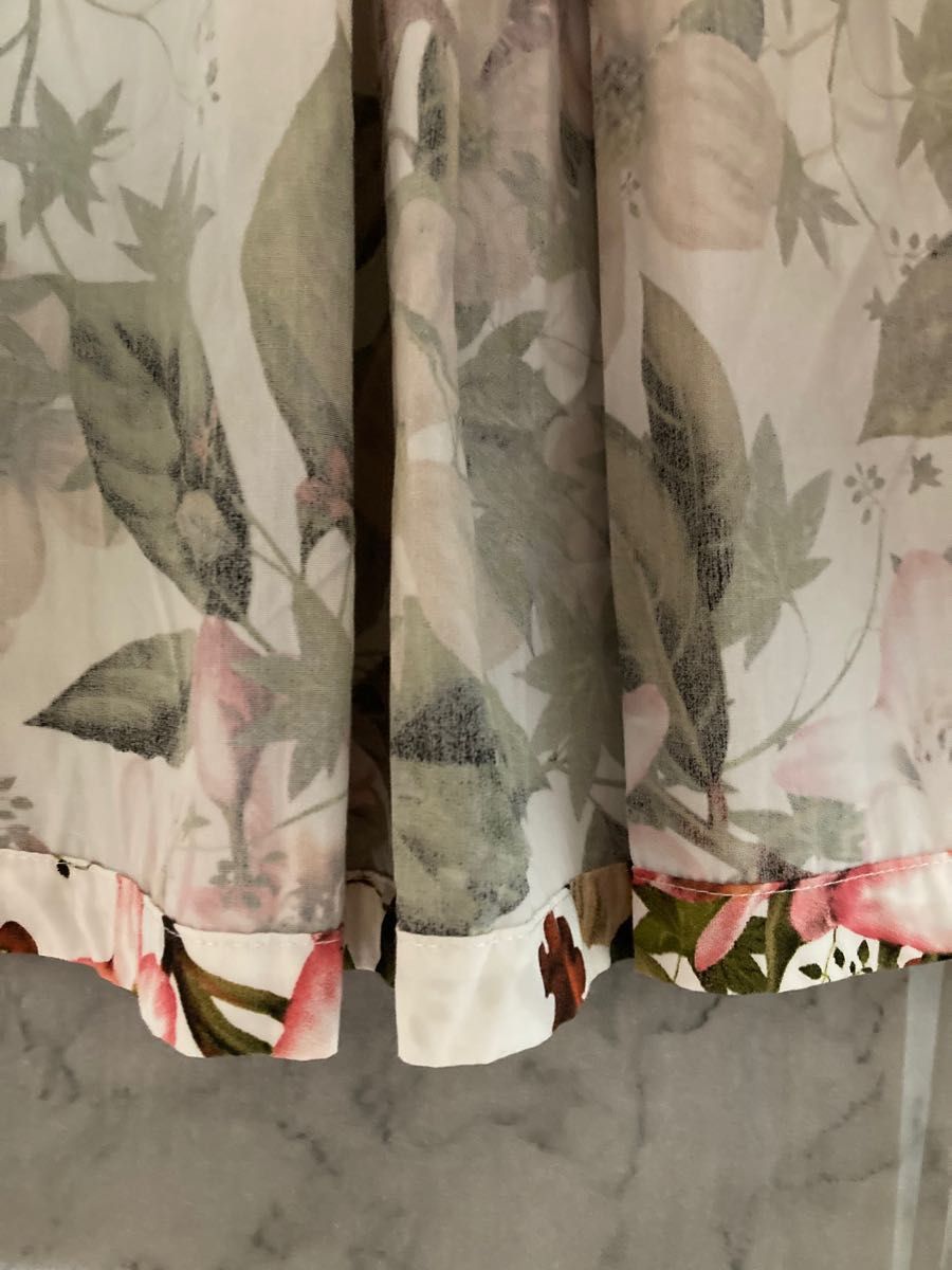 美品 ZARA ボタニカル フラワー フレアスカート 花柄 ロング 美品 ZARA ボタニカル フラワー フレアスカート 花柄 ロング