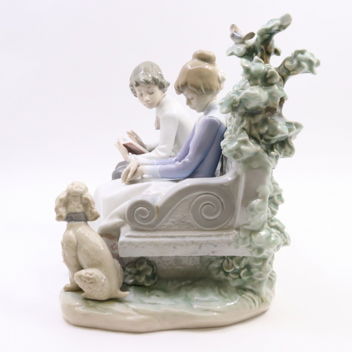 LLADRO リヤドロ ときめき 少年 少女 犬 ベンチ フィギュリン LLADRO リヤドロ ときめき 少年 少女 犬 ベンチ フィギュリン