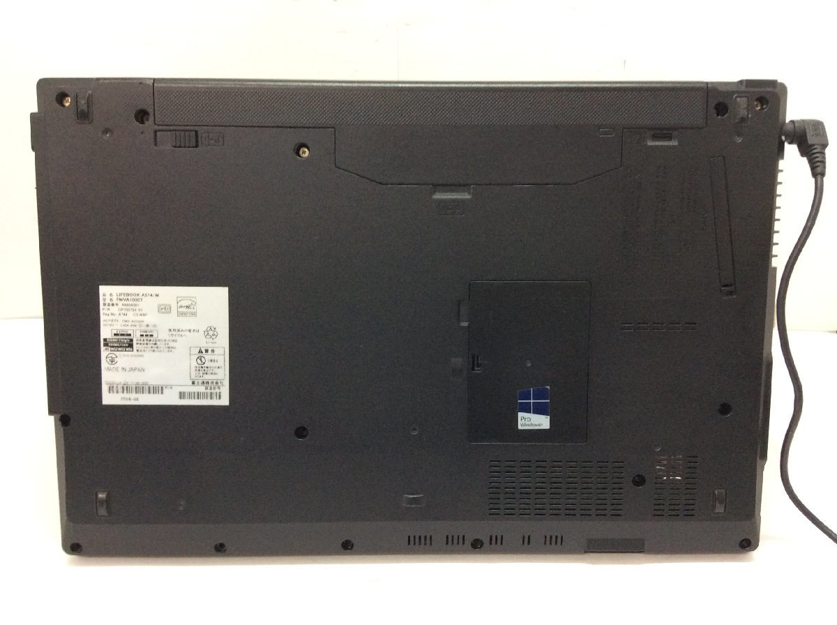 ジャンク/ FUJITSU FMVA10007 LIFEBOOK A574/M Intel Core i3-4100M メモリ4.1GB ストレージ無し 【G10898】_底面のネジが欠品しています