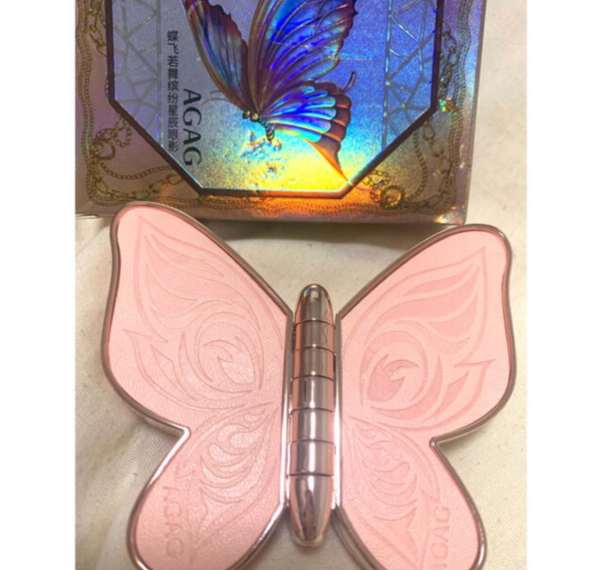 【新品・未使用】アイシャドウラメコスメ大人気バタフライ蝶々