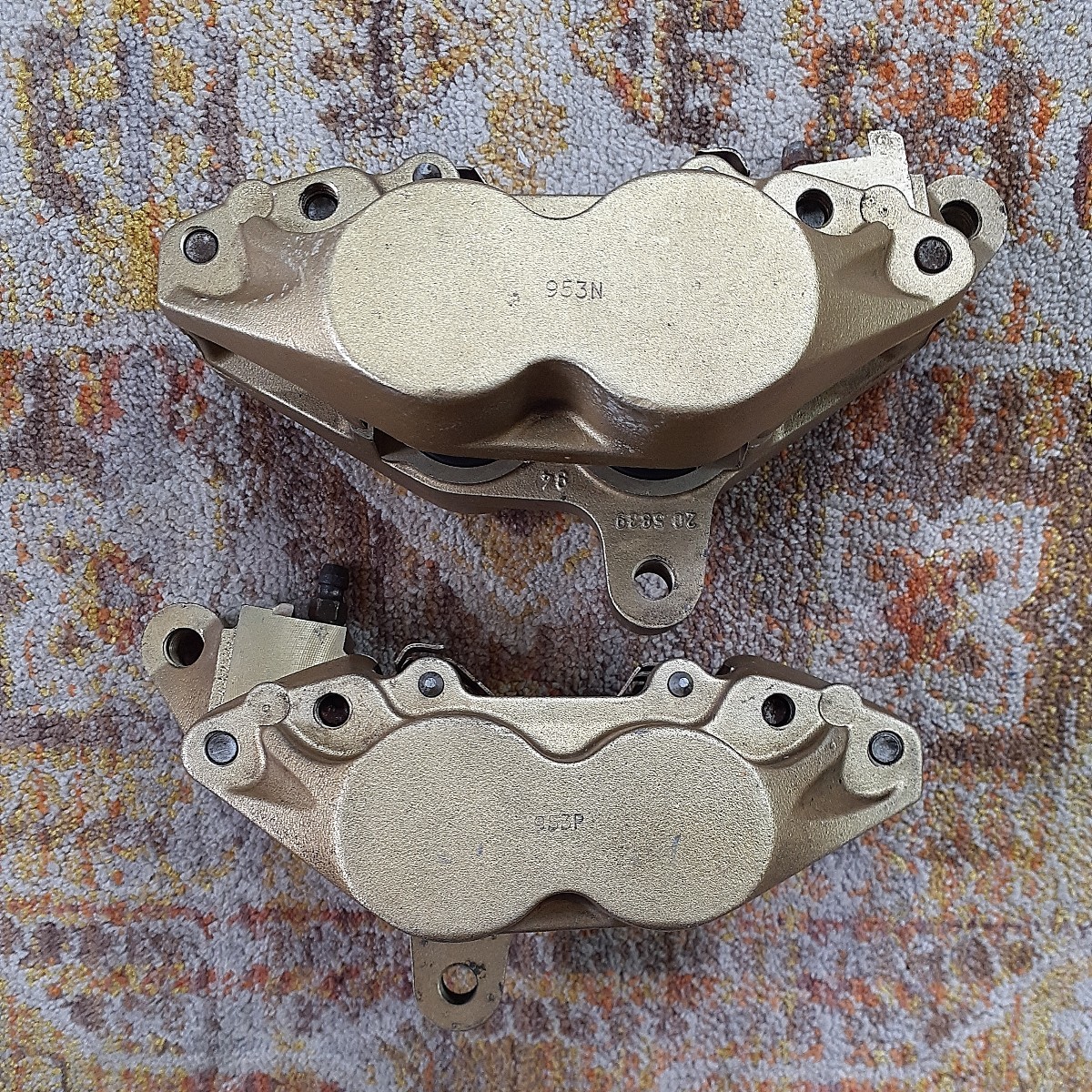 ブレンボ brembo フロント ブレーキキャリパー XJR400 取り付け ブレンボ brembo フロント ブレーキキャリパー XJR400 取り付け