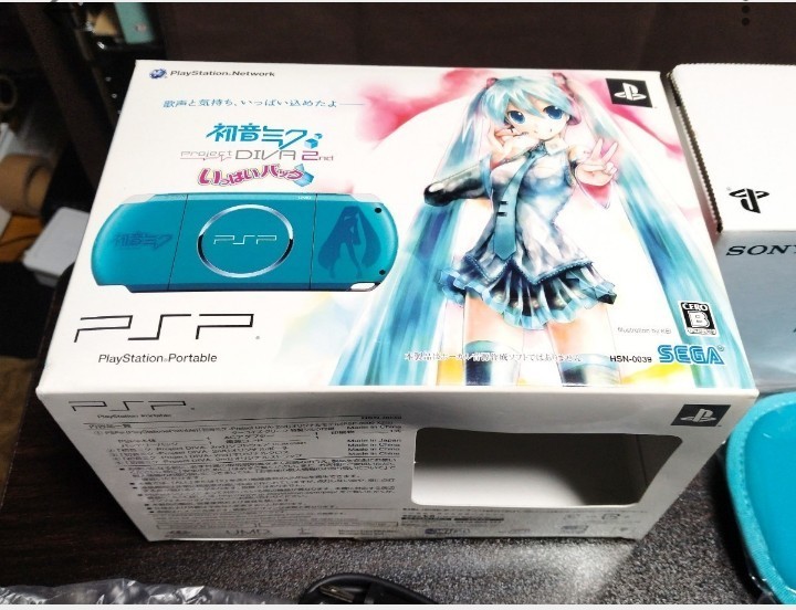 初音ミク Project DIVA 2nd いっぱいパック オリジナルモデル PSP-3000 SONY ソニー PSP」 「動作確認済み」 