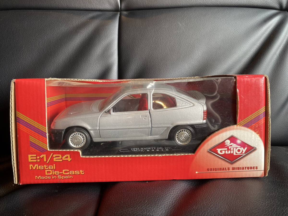 【未組立・当時物】GUILOI　ギュロイ　カデット　OPEL　KADETT　GSi　16V　メタルダイキャスト　1/24スケール　プラモデル　P709_画像1