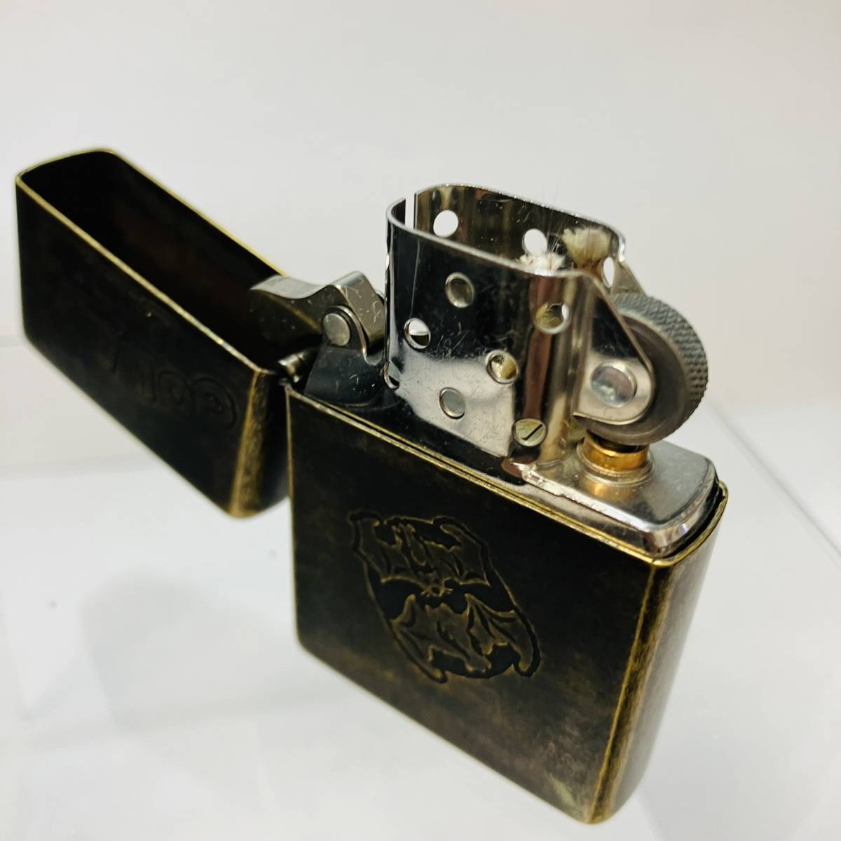 K-23700】1円~!未使用?ZIPPO GOLDEN BAT 保管品 状態写真参照