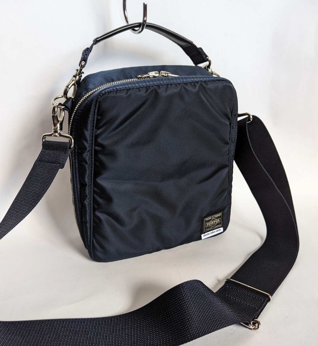 極美品 PORTER 2WAY petite robe noire ショルダーバッグ バッグ ポーター ネイビー タンカー TANKER|Yahoo!フリマ(旧PayPayフリマ) 極美品 PORTER 2WAY petite robe noire ショルダーバッグ バッグ ポーター ネイビー タンカー TANKER|Yahoo!フリマ(旧PayPayフリマ)