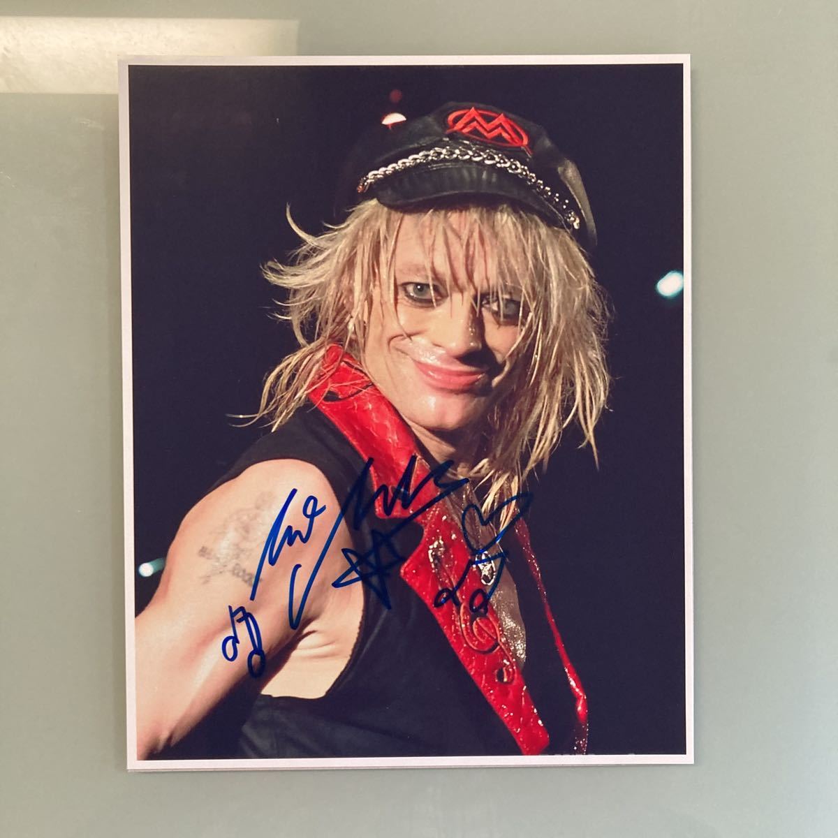 日本産】 マイケル・モンロー直筆サイン入り超大型写真…Michael Monroe