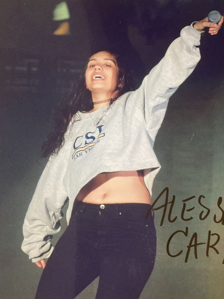 最終値下げ アレッシア・カーラ直筆サイン入り超大型写真…Alessia Cara