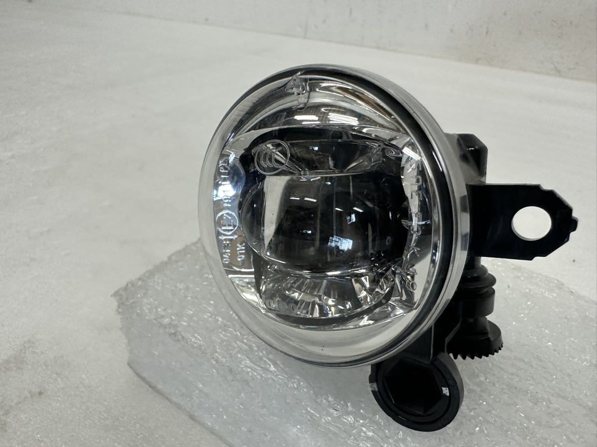 5a8 ルークス ハイウェイスター B44A 純正 LED フォグランプ 右 L90206506 26150-8990E_画像4