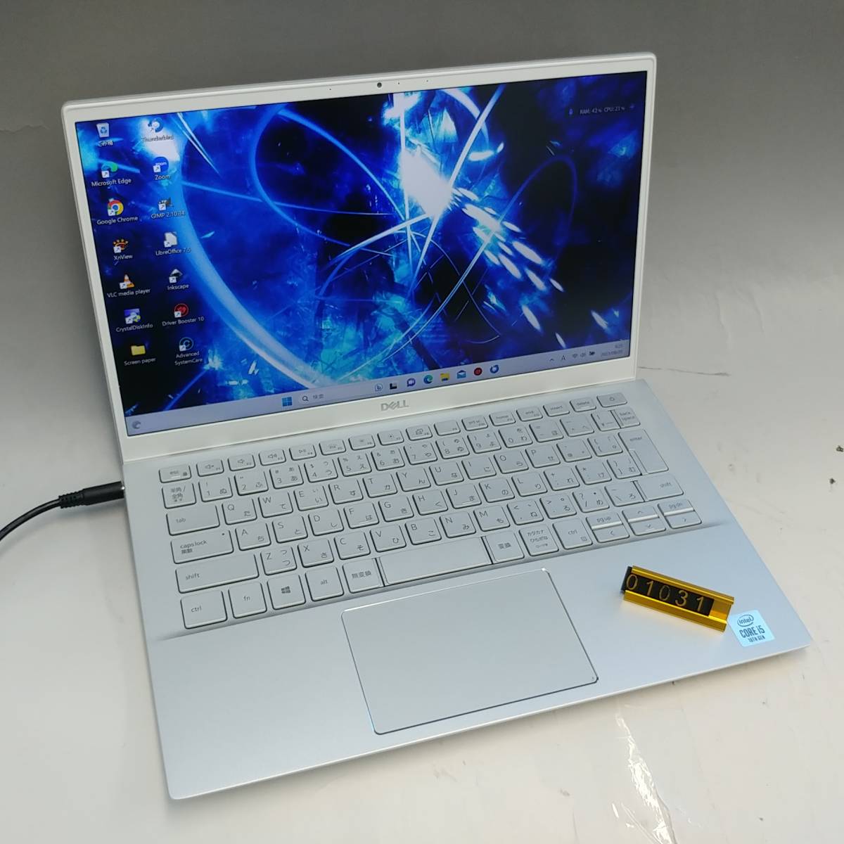 1031 DELL Inspiron 13 5300 13.3インチCore i5 10210U 1.6Ghz 第10