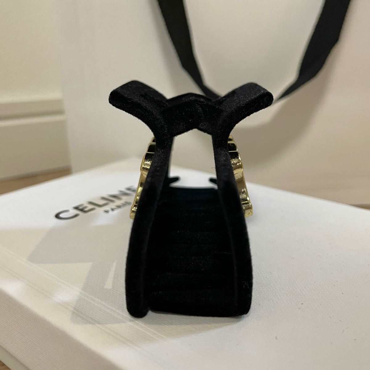 CELINE セリーヌ ベロア×ゴールド ヘアクリップ|Yahoo!フリマ CELINE セリーヌ ベロア×ゴールド ヘアクリップ|Yahoo!フリマ