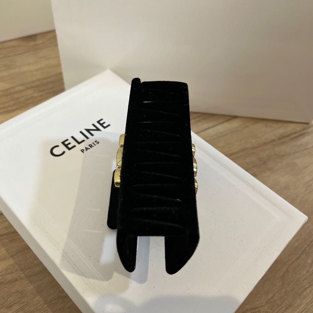 CELINE セリーヌ ベロア×ゴールド ヘアクリップ|Yahoo!フリマ CELINE セリーヌ ベロア×ゴールド ヘアクリップ|Yahoo!フリマ