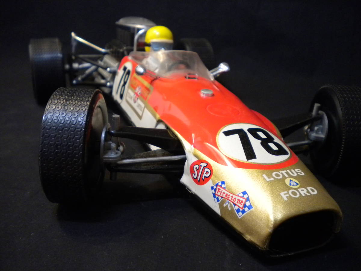 ★稀少 LOTUS 49 FORD 本体ブリキ製 ギアチェンジ・デフ等精密機構ギミック付 電動式 ジュニア製 昭和レトロ ビンテージ 美品 動作不良★_画像1