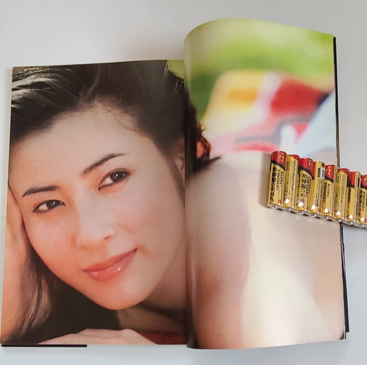 岡江久美子□写真集□別冊スコラ□華やかな自転□撮影・マイク 岡江久美子□写真集□別冊スコラ□華やかな自転□撮影・マイク