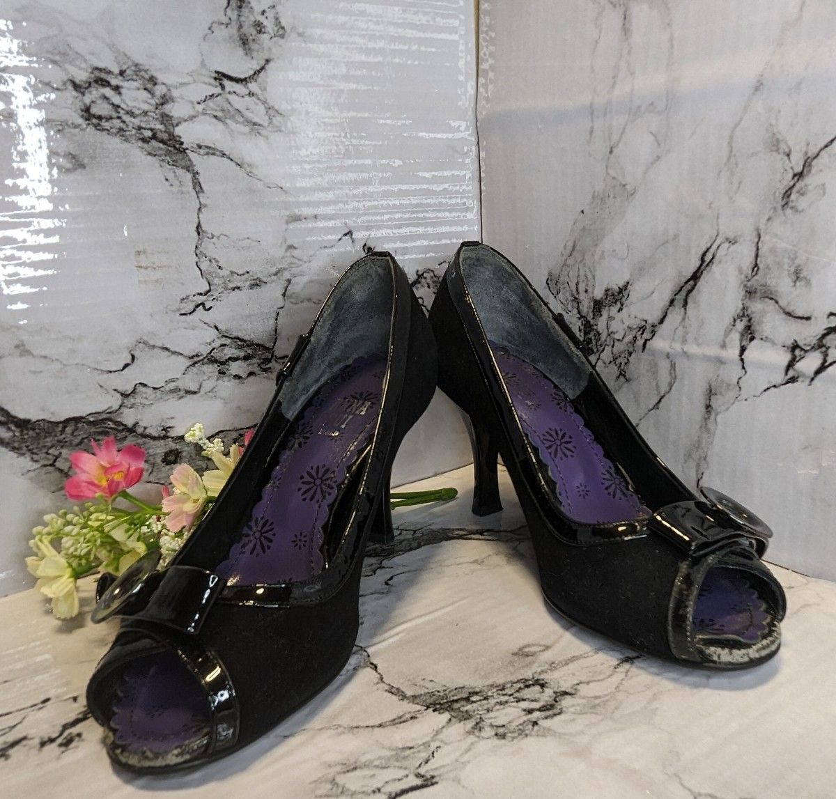 【美品】ANNA SUI☆アナスイ☆オープントゥパンプス☆☆スエード2 1/2（22.5cm） 黒