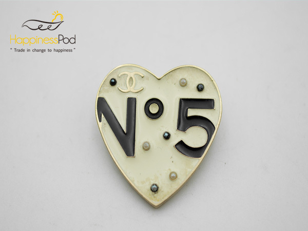 【値下げ】 シャネル CHANEL ハート No5 ブローチ 06P ブローチ 【値下げ】 シャネル CHANEL ハート No5 ブローチ 06P ブローチ