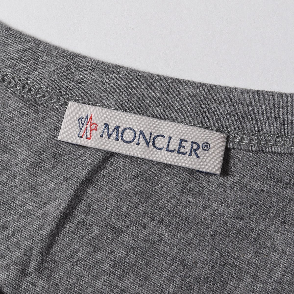 美品 MONCLER モンクレール Tシャツ サイズ:S 20AW ダブル アイコン ワッペン クルーネック 半袖 Tシャツ MAGLIA T-SHIRT グレー ブランド_画像3