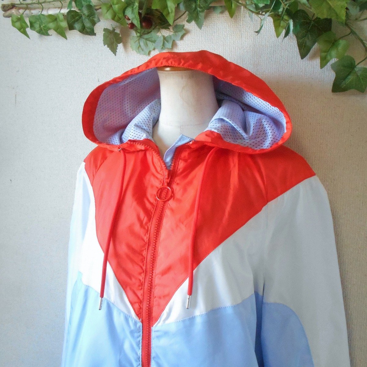 H&M H and M windbreaker Zip up Parker lady's 38