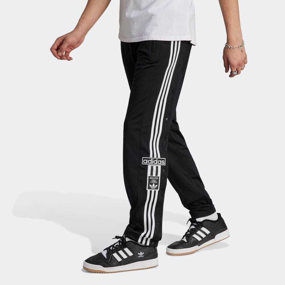 adidas originals トラックパンツ　ジャージ