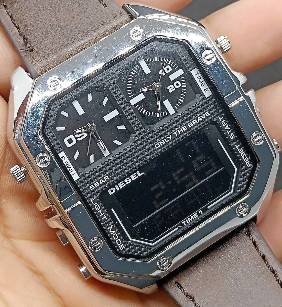 * limitation * ultra rare * not yet sale in Japan * diesel mega chief 5 bar [ on Leeza Brave ] digital dial quartz men's wristwatch * free shipping 