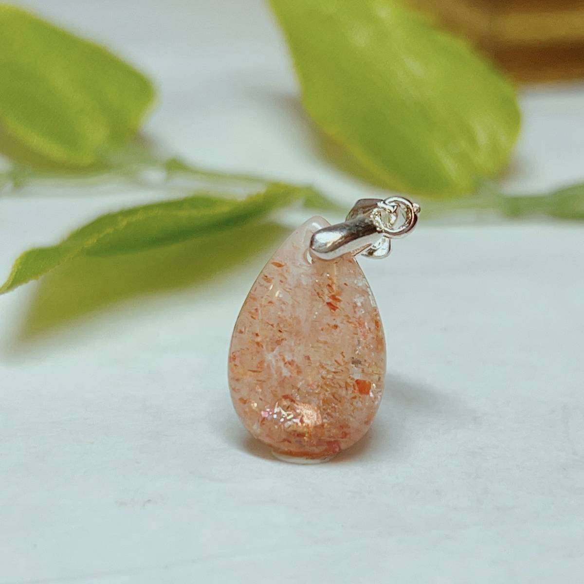 【E6523】キラキラ＊ラズベリーサンストーンペンダント＊Raspberry Sunstone Pendant ＊天然石＊アクセサ