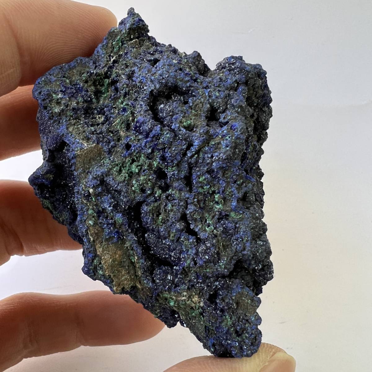 【E22007】マラカイトを伴うアジュライト アジュライト 藍銅鉱 岩絵の具 マラカイト Azurite 天然石 原石 鉱物 パワ